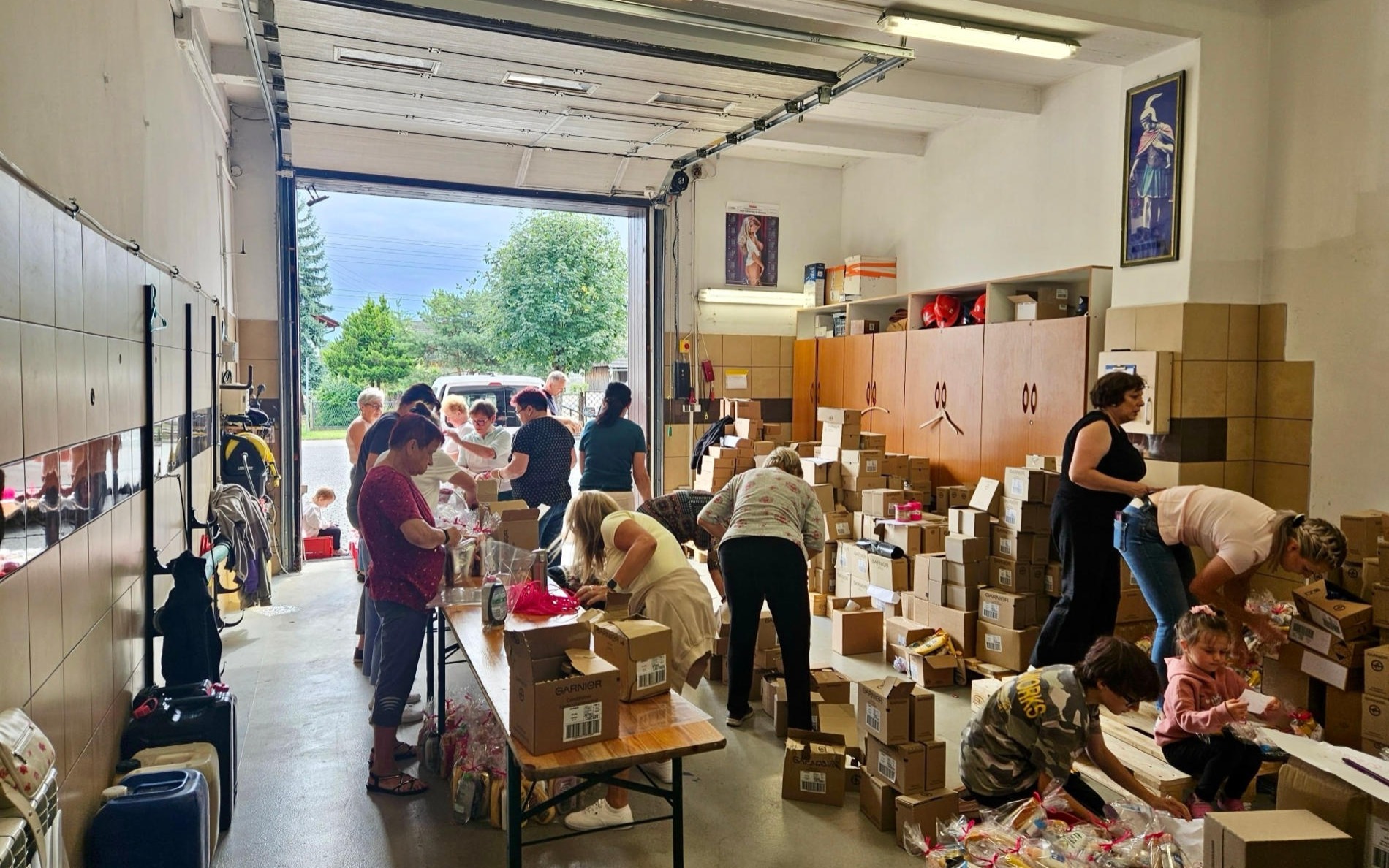 „Kobiety Kobietom” i setki obdarowanych. Wielka akcja fundacji – FOTO