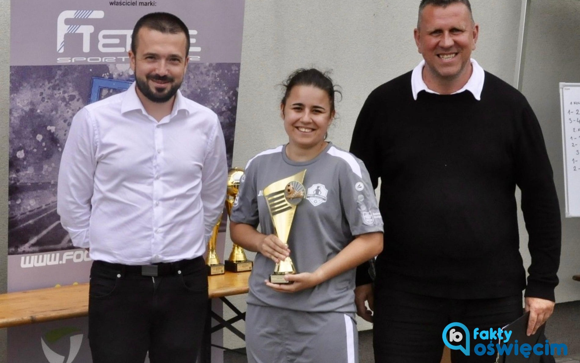 Monika wchodzi z ławki i daje zwycięstwo