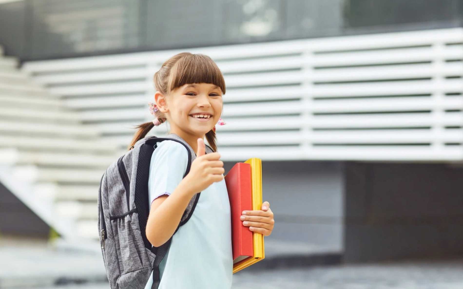 80 wykroczeń przy szkołach w trzy dni