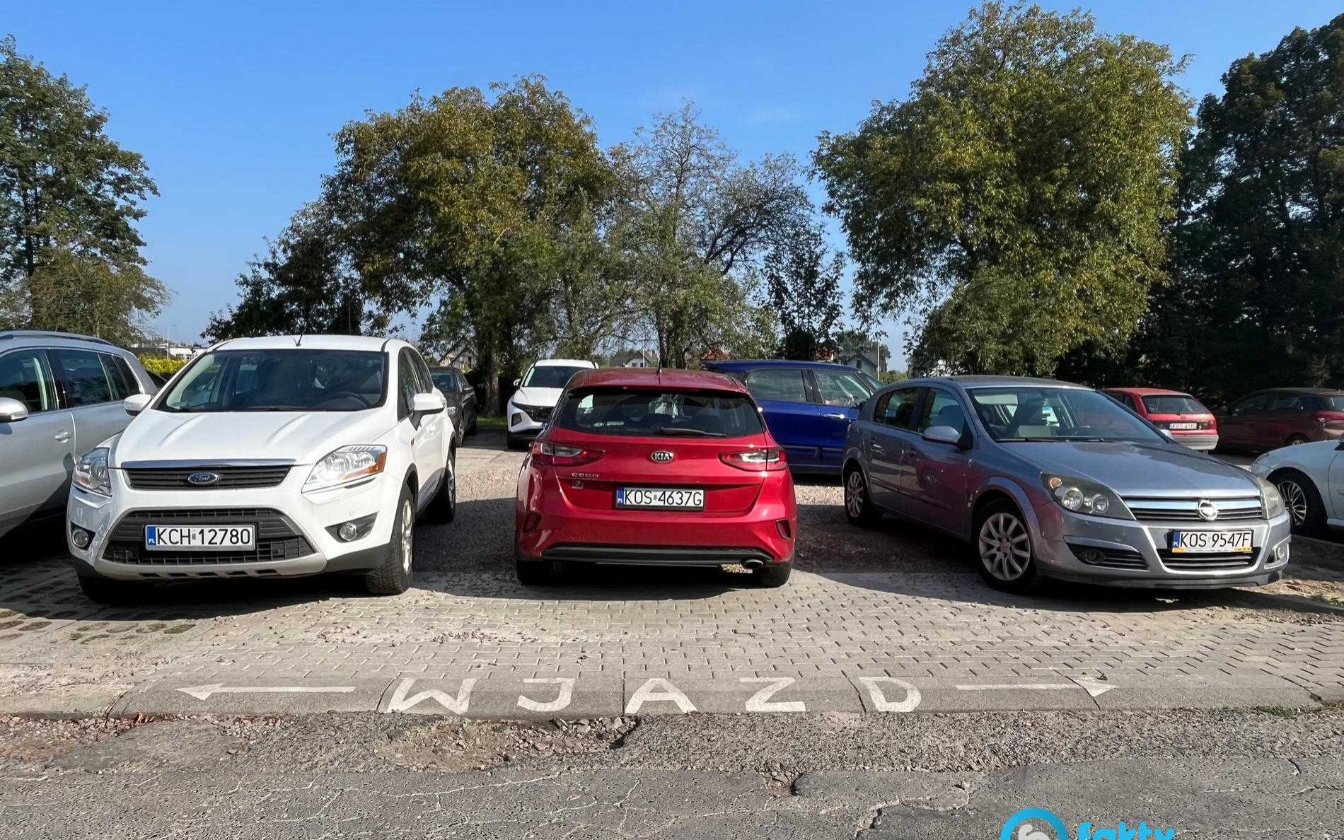 A właściwie to dlaczego nie zaparkować na wjeździe?