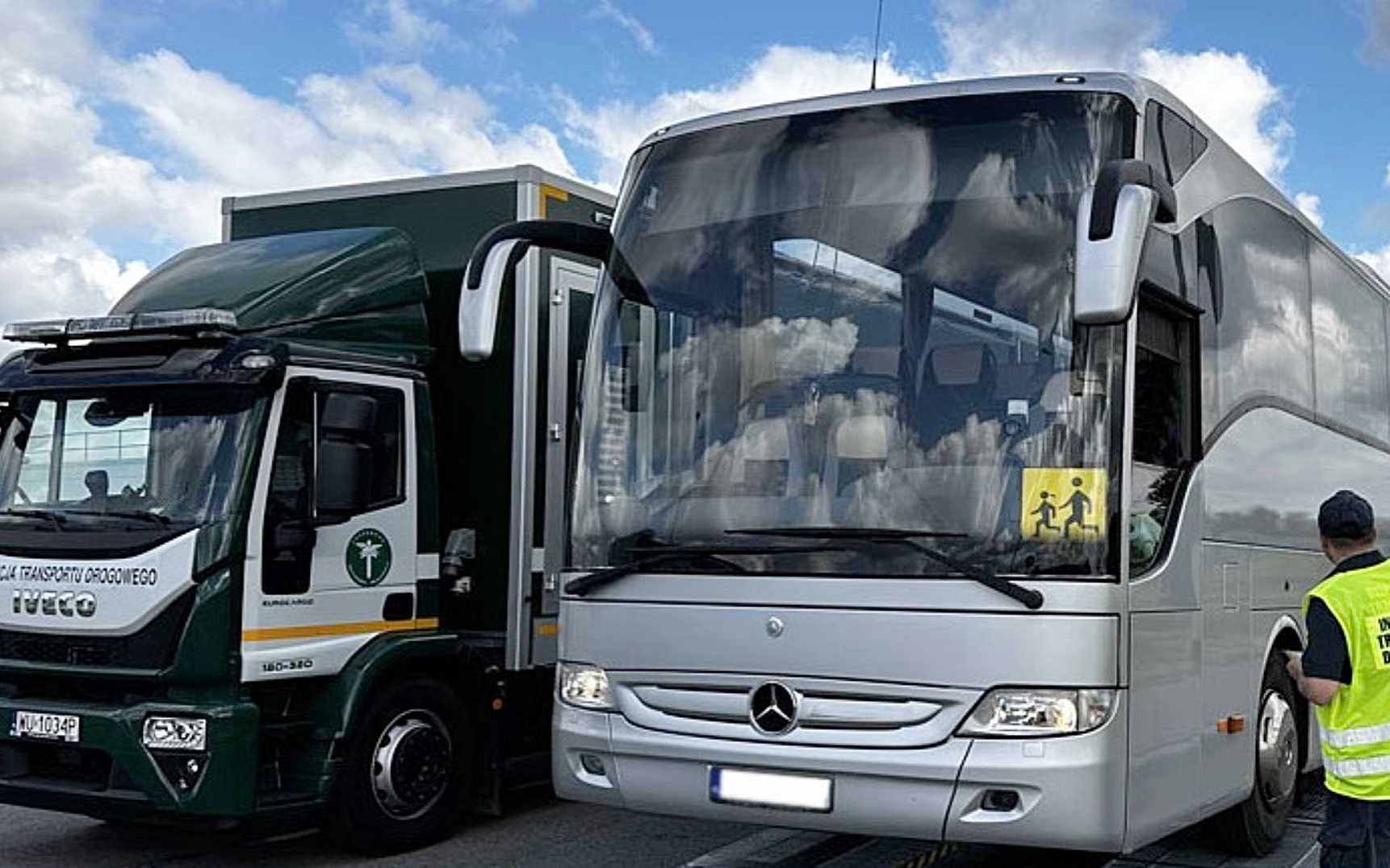 Jakie autokary woziły nas w wakacje?