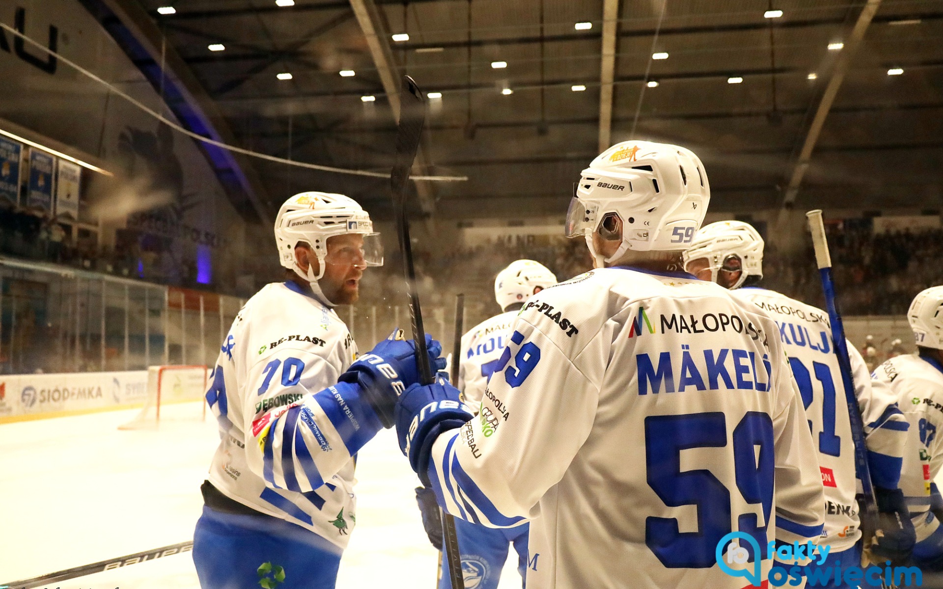 Kanadyjczycy w rolach głównych. Reece Scarlett trafia w debiucie – FOTO