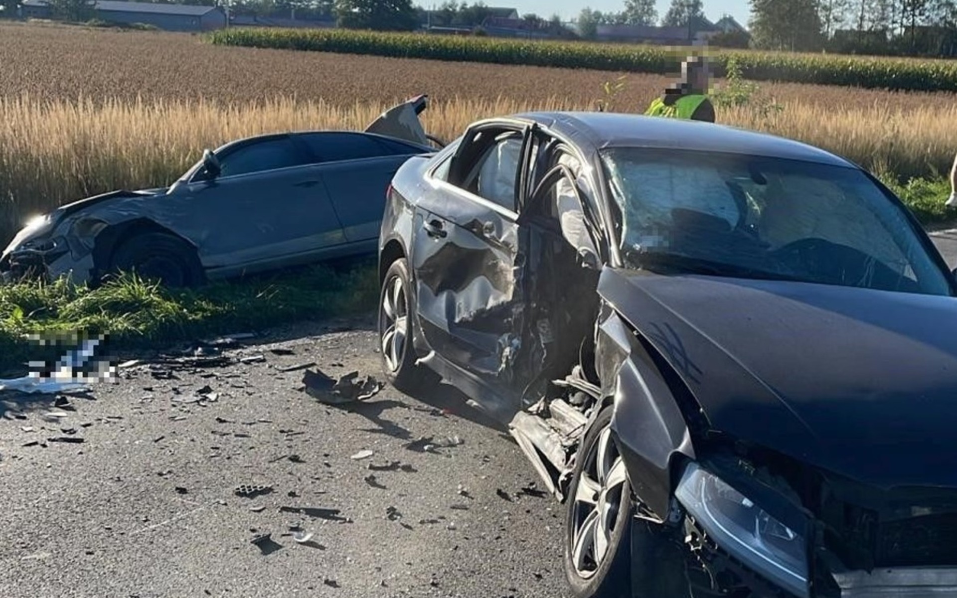 Wypadek na obwodnicy, dwie osoby w szpitalu – FOTO