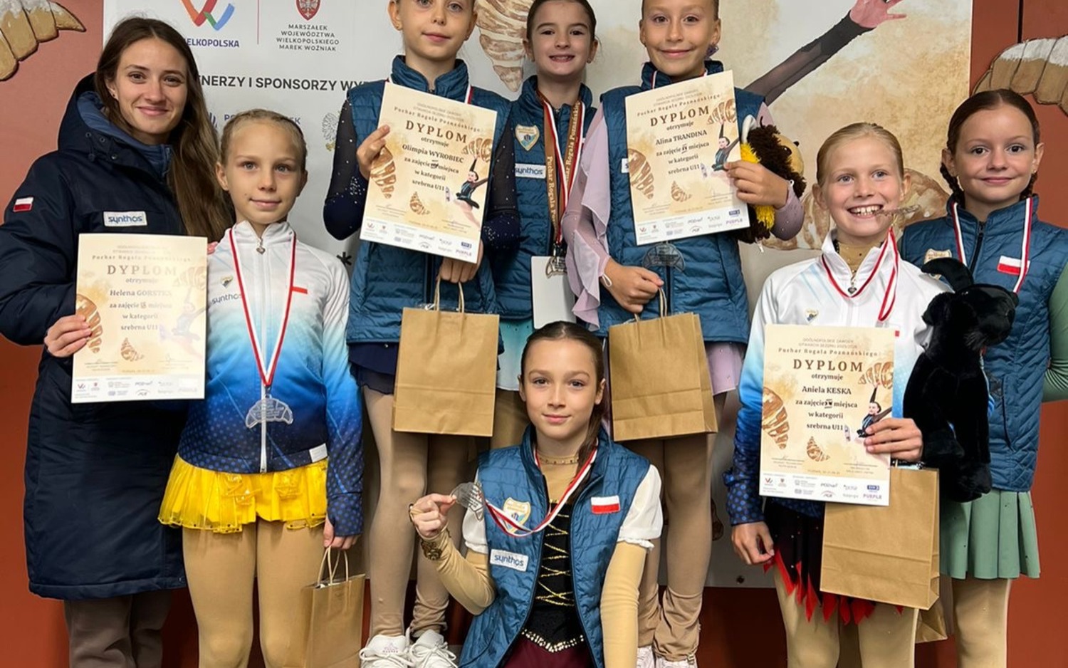 Inauguracja łyżwiarskiego sezonu. Sześciokrotnie na podium – FOTO