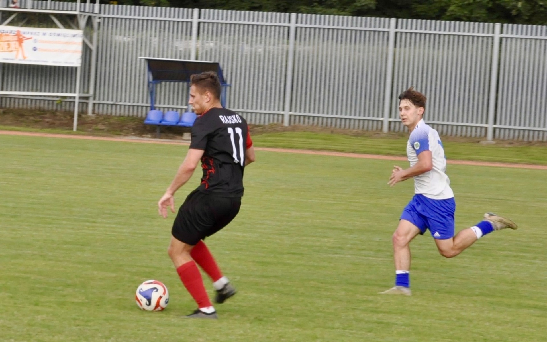 Niwa czy Rajsko? Kto wzniesie do góry pucharowe trofeum?