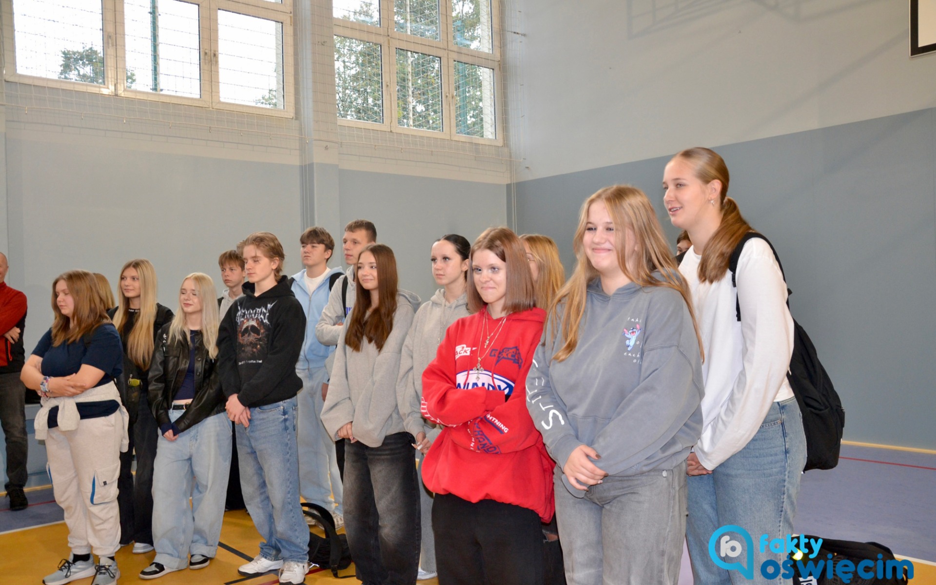 Ślubowanie pierwszoklasistów w wyremontowanej sali – FILM, FOTO