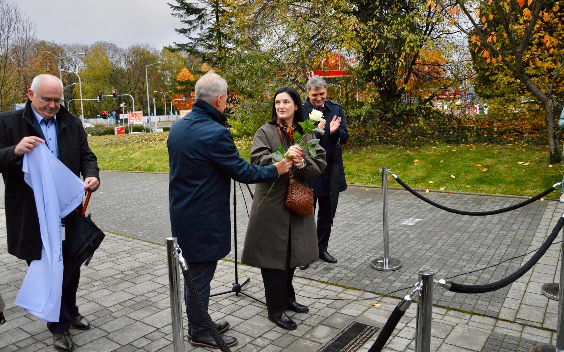 Joanna Kuciel-Frydryszak z własną płytą w Alei Pisarzy – FOTO
