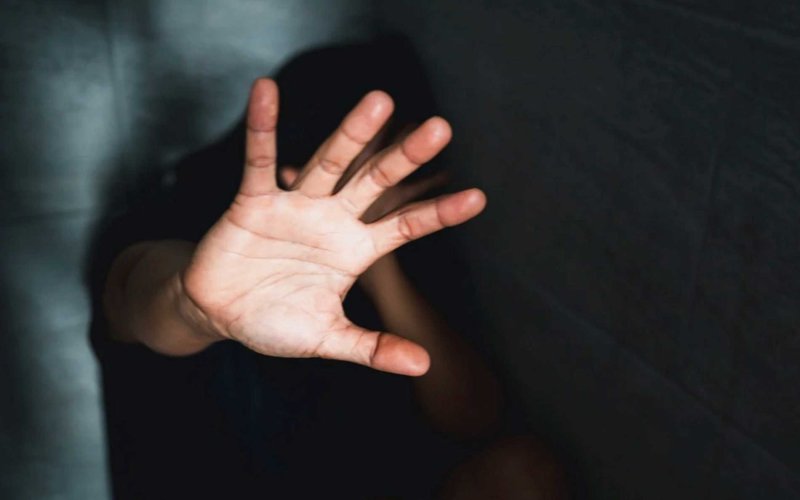 Zakaz zbliżania dla 27-latka, wsparcie dla 30-latki