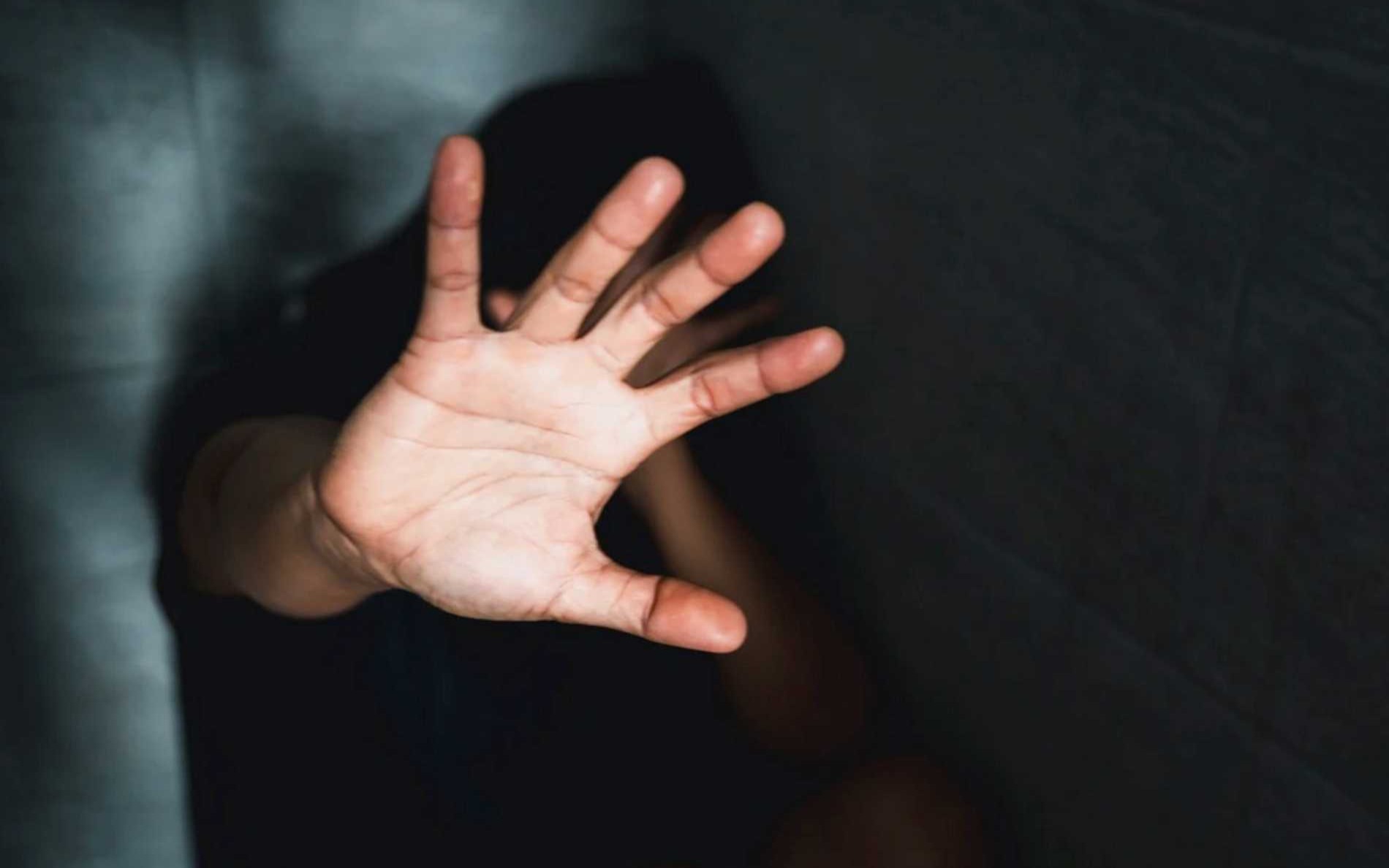 Zakaz zbliżania dla 27-latka, wsparcie dla 30-latki