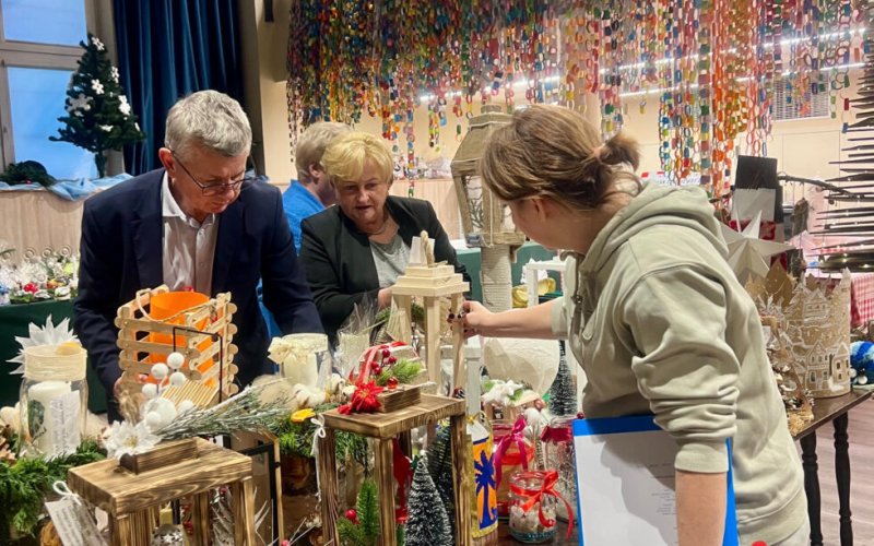 Pozytywna ozdoba świąteczna. Czekają fantastyczne nagrody