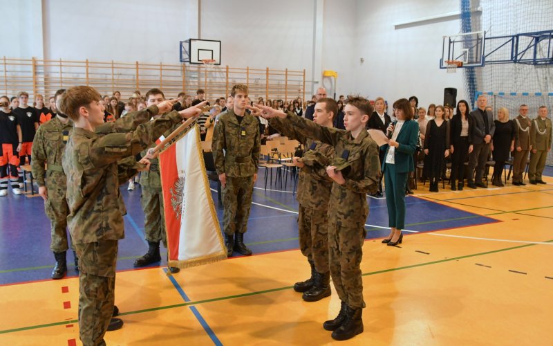 Uroczyste ślubowanie kadetów w Szóstce – FILM, FOTO