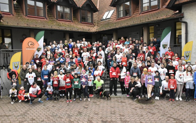 Ponad 200 uczestników VI Rodzinnego Biegu Niepodległości – FOTO