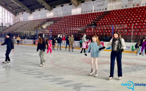 Wieczór na łyżwach przy ulicy Chemików