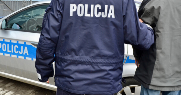 Awantura na stacji ujawniła poszukiwanego 26-latka