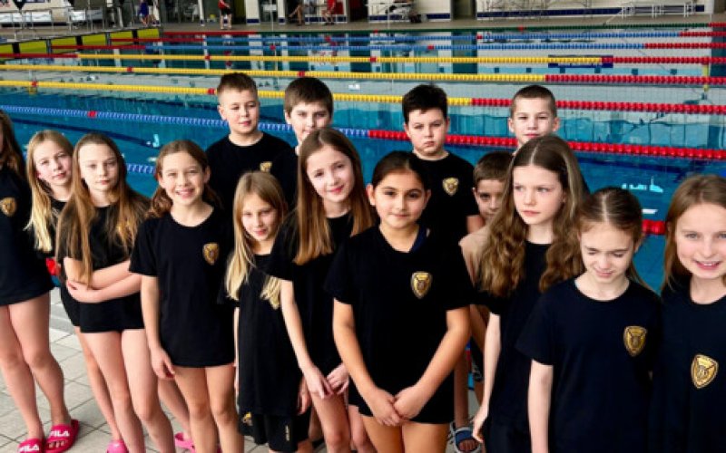 Cykliczne zawody w Oświęcimiu „Już pływam” - FOTO