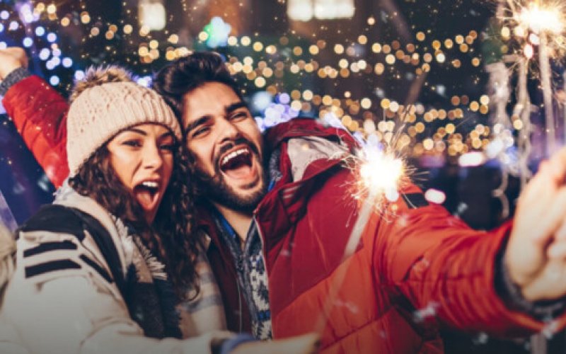 Lokalnie czy z rozmachem. Sprawdzamy sylwestrowe opcje