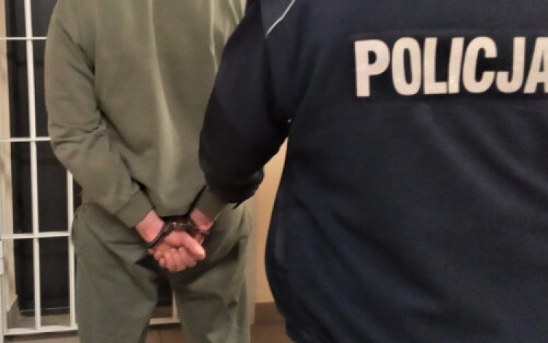 Poszukiwany 35-latek wpadł na osiedlu Chemików