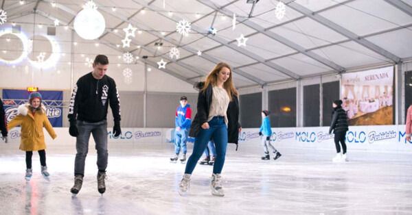 Kup bilet do kina i zyskaj wejście na lodowisko