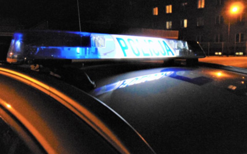 Awantura na osiedlu Chemików. Pijana 37-latka zaatakowała policjantów