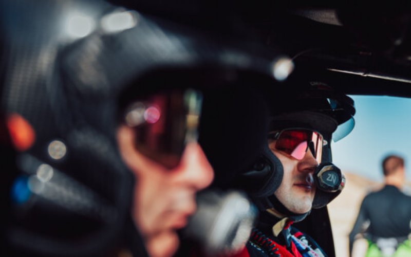 Awans do pierwszej „dziesiątki” Rajdu Dakar - FILM, FOTO