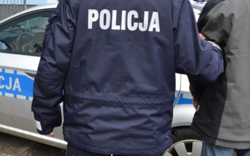 Z marketu prosto do celi. Złodziej wpadł z narkotykami