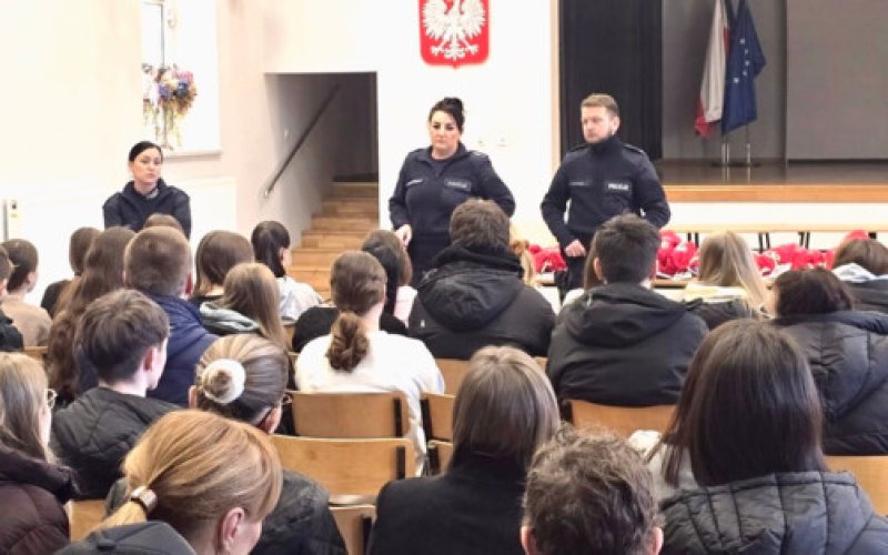 Jak kwestować bezpiecznie? Policja szkoli wolontariuszy