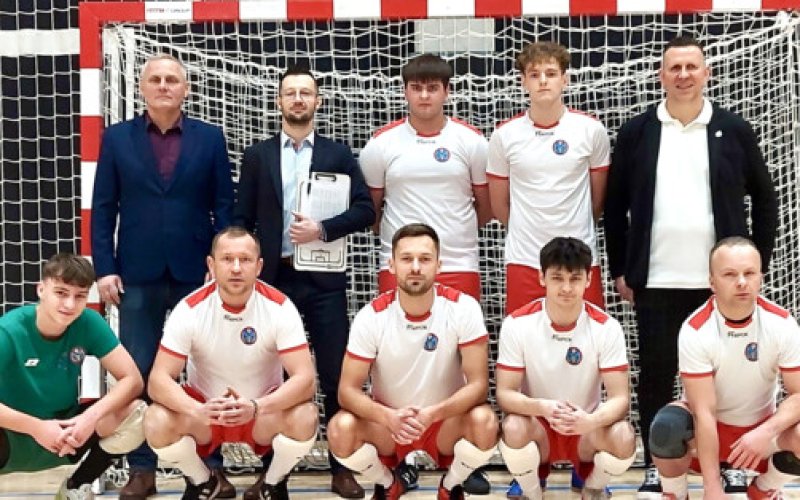 Siedem - ładna cyfra. Oświęcimianie (znowu) w koronie