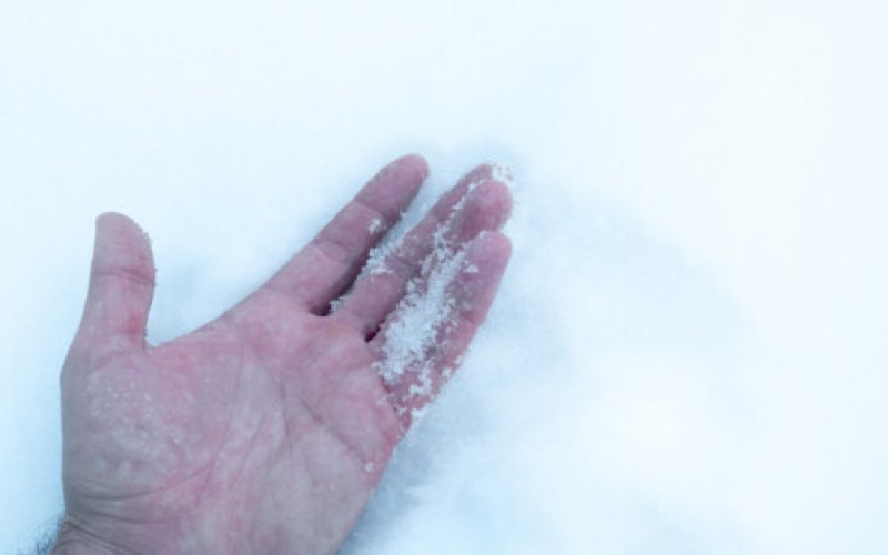 Mroźne noce w powiecie. Jeden telefon może ocalić życie