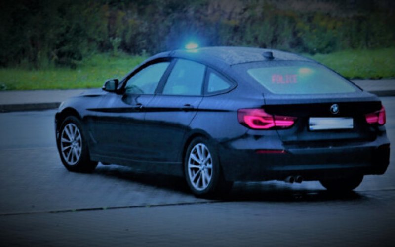 Policjanci znaleźli amfetaminę w aucie