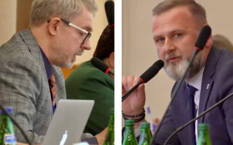 Wojna na gesty, wojna na słowa* czyli Plinta kontra Kania