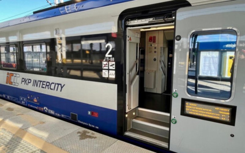 Kolej przyspiesza. Więcej kursów do Krakowa