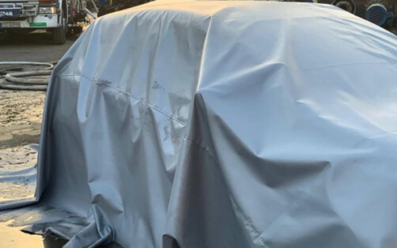 Ogień objął elektryka. Strażacy chłodzili baterię