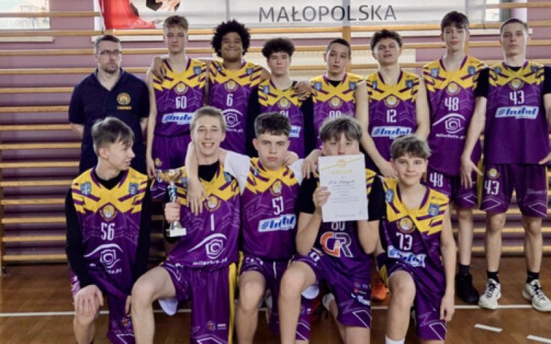 Niespodzianki nie było. Awans „Dwójki”