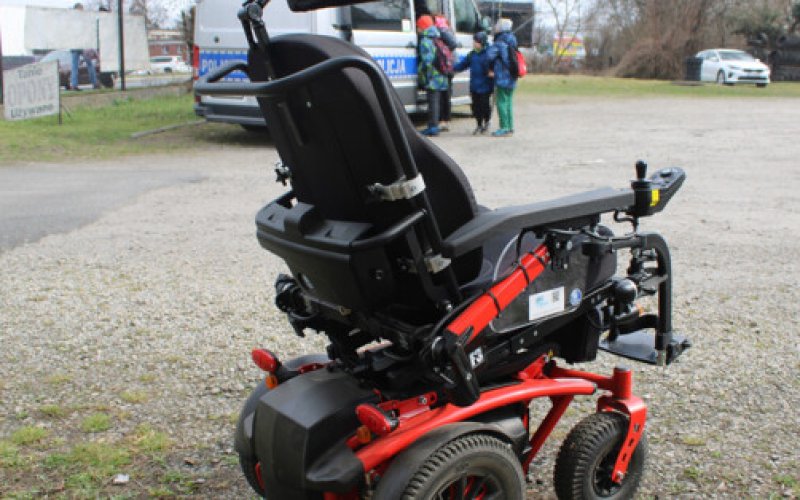 Potrącił mężczyznę jadącego na wózku inwalidzkim - FOTO