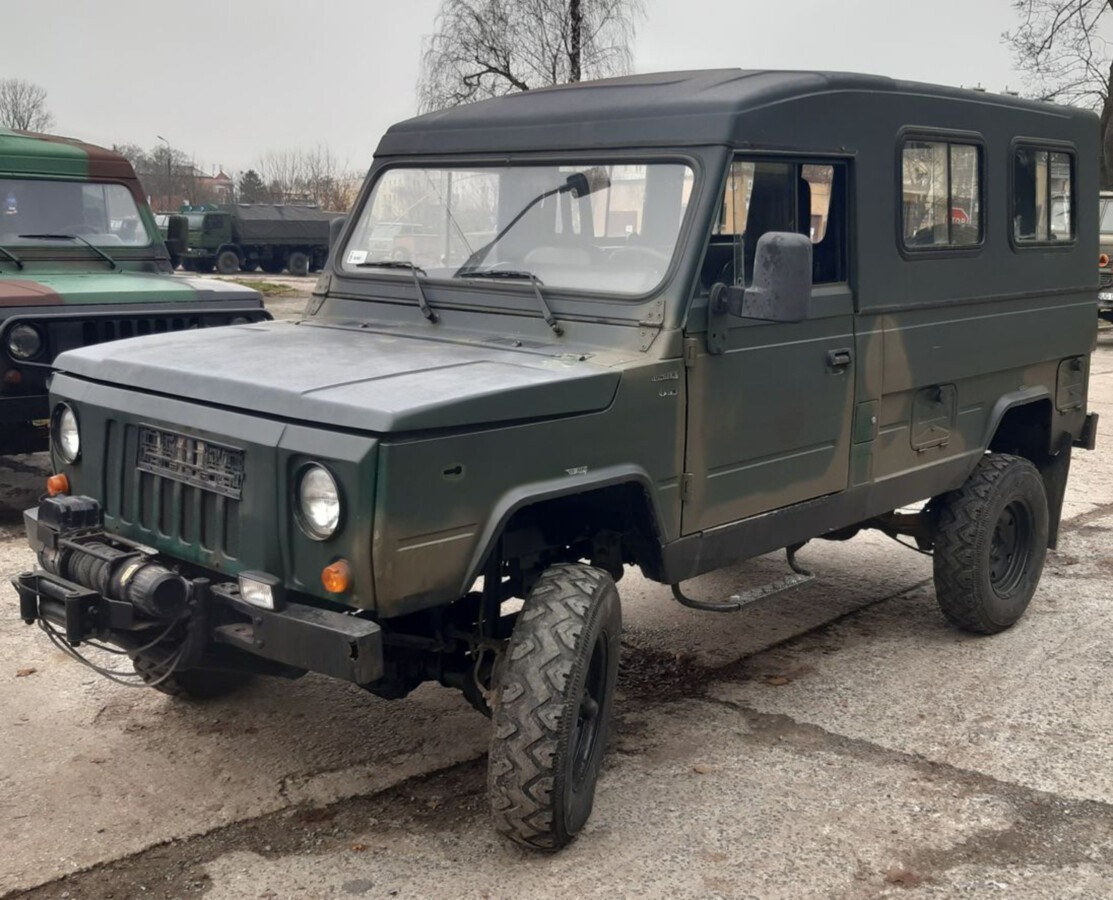 Krakowski oddział AMW obniża ceny nawet o 50 procent - FOTO