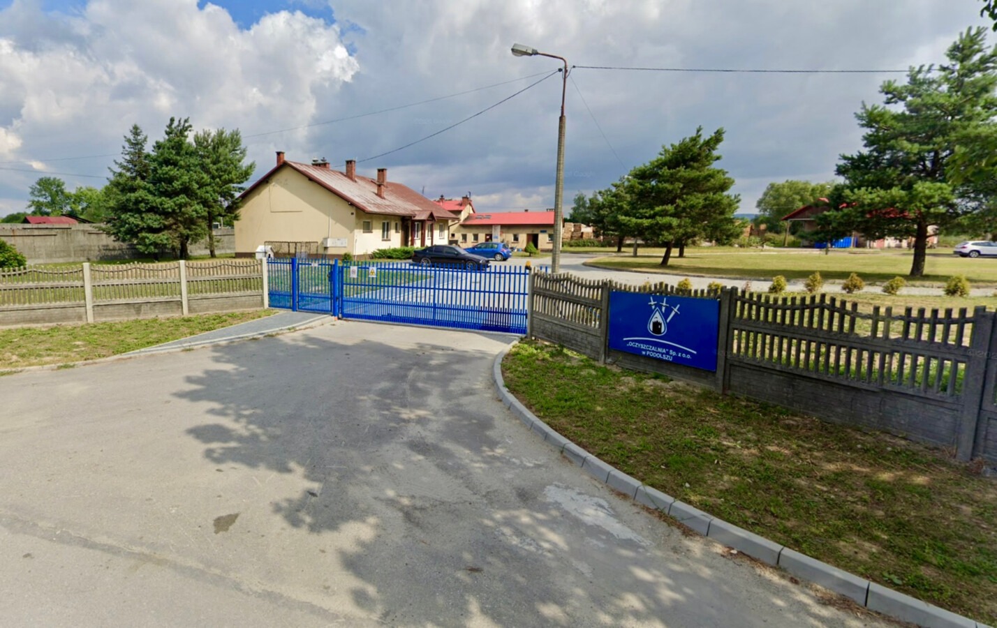 Fetor nie pozwala im normalnie żyć. Dzisiaj spotkanie w domu ludowym