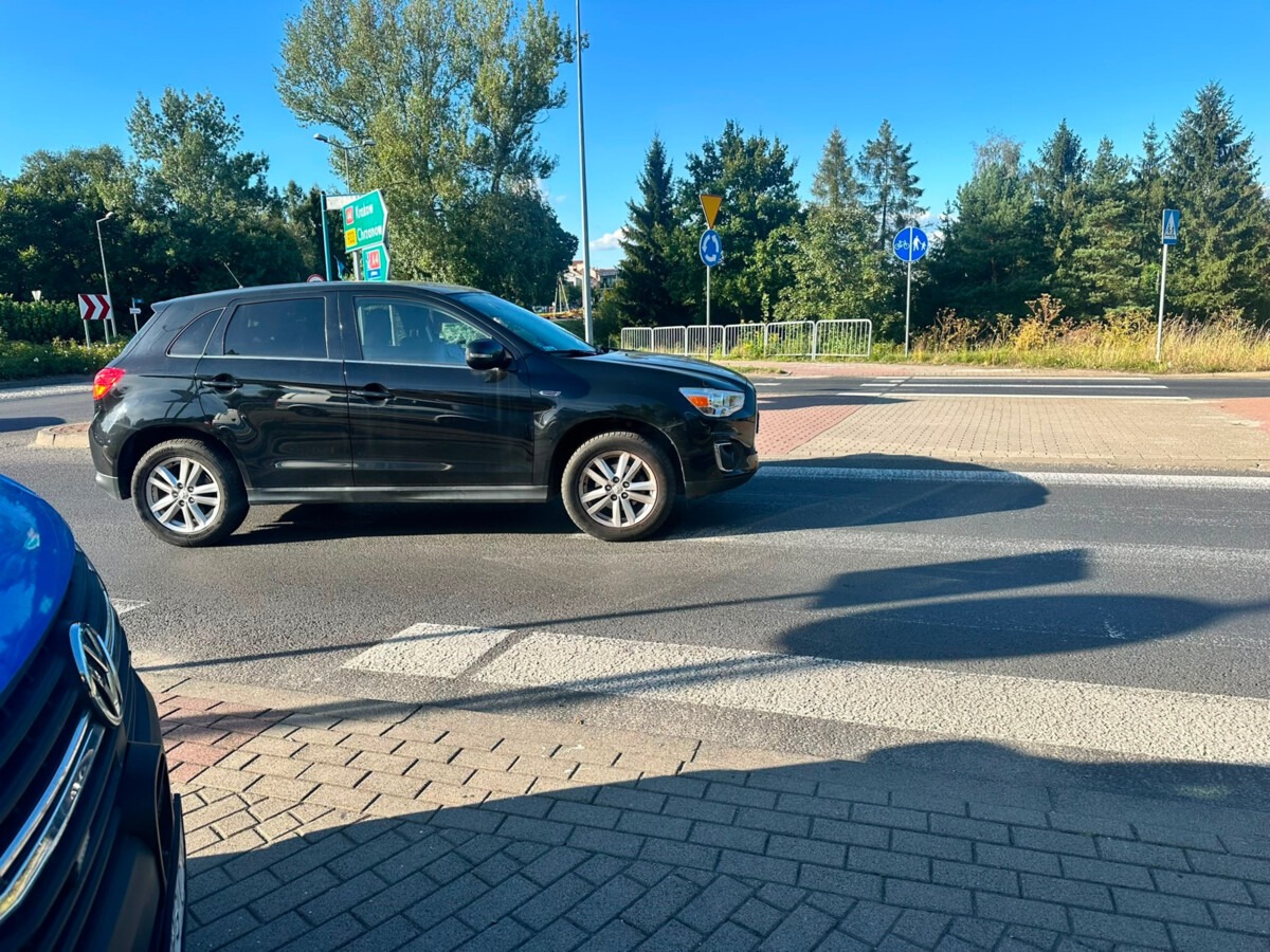 Potrącenie na pasach. 69-latka trafiła do szpitala