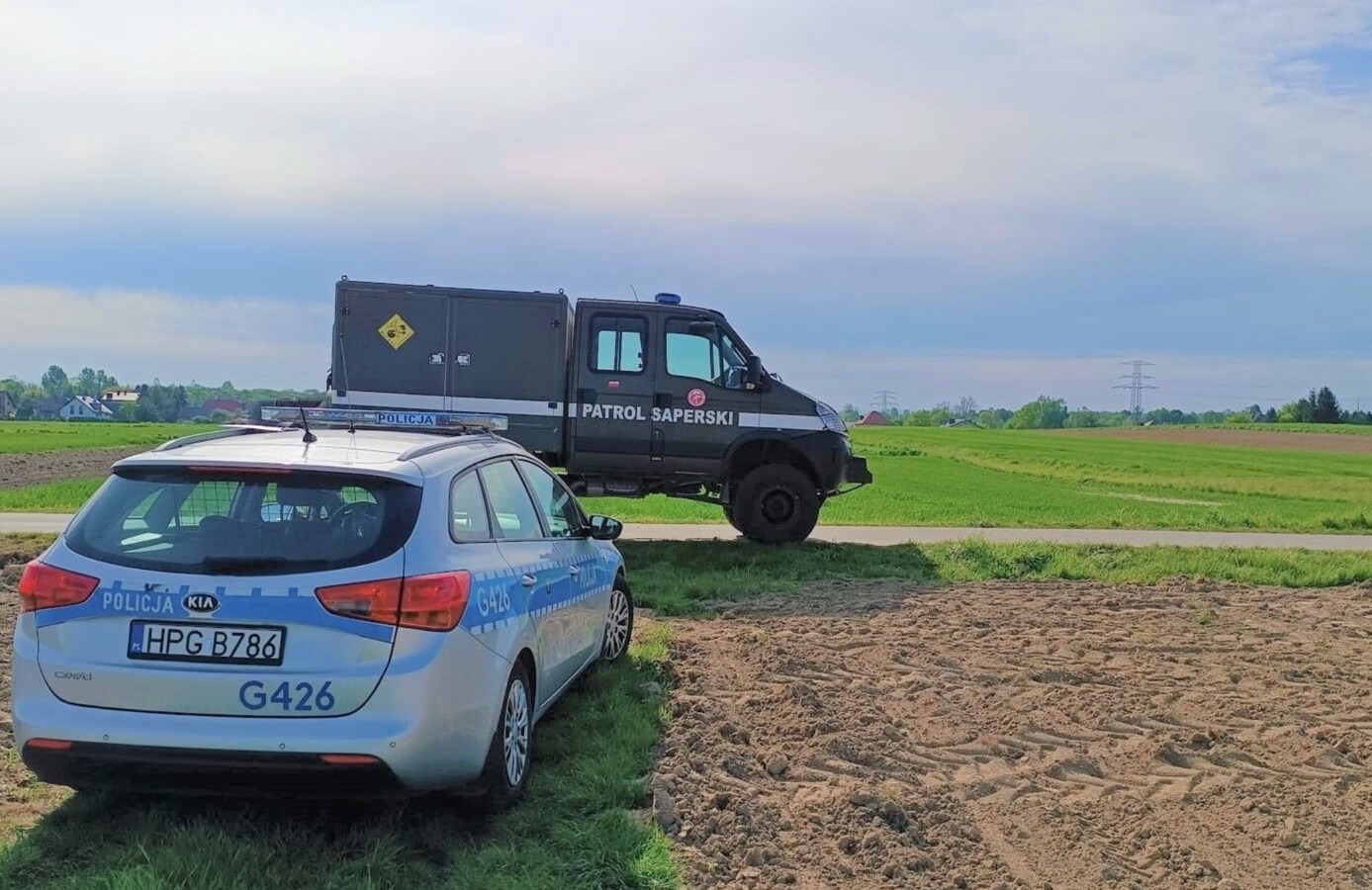 Nie takiego grzyba szukał w lesie. Saperzy wywieźli pocisk artyleryjski