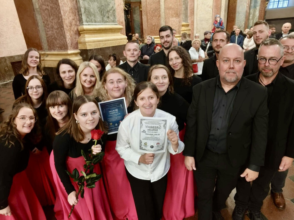 Chór Maksymalni w Harmężach ze srebrnym dyplomem na międzynarodowym festiwalu - FOTO