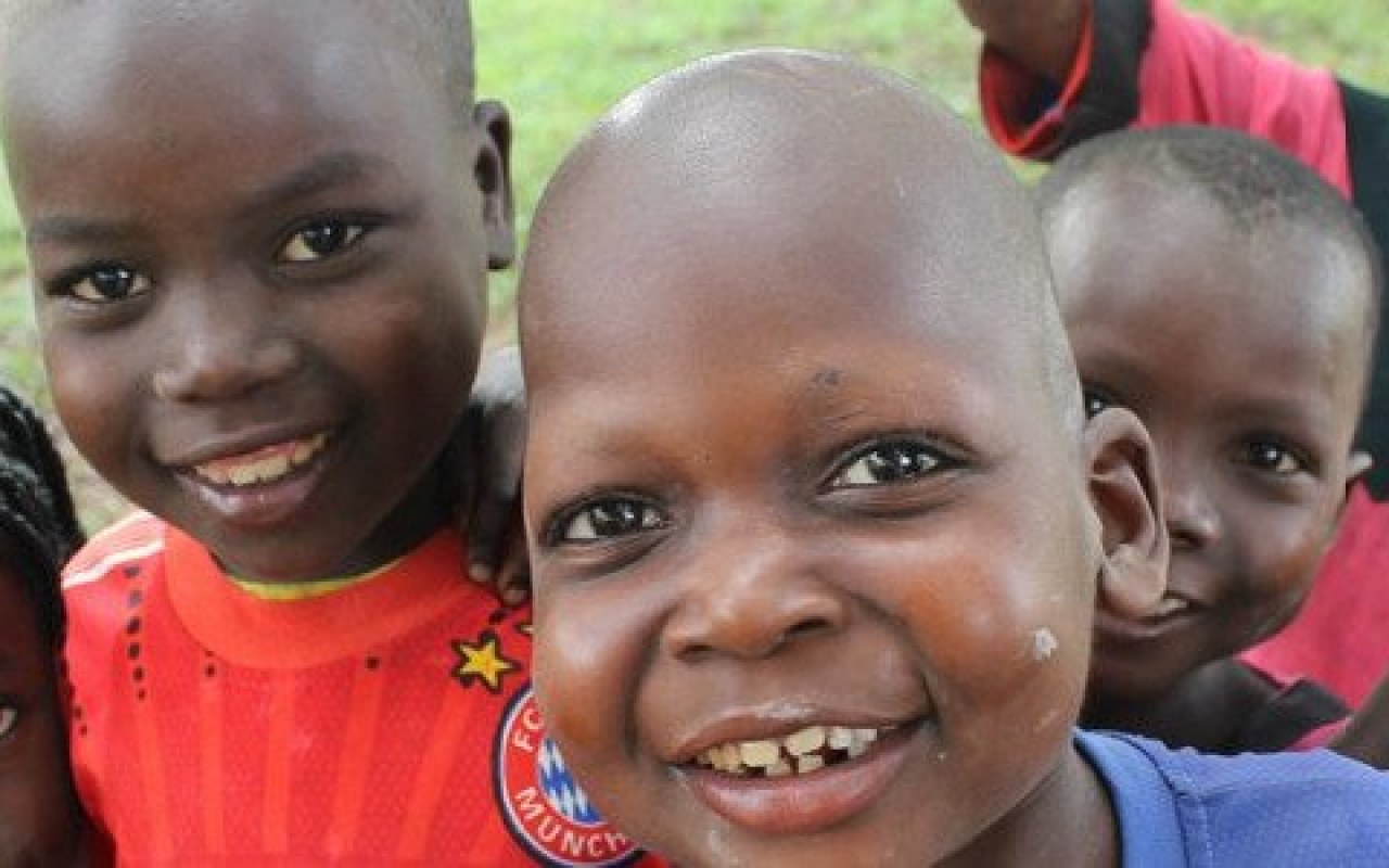 Wyślij pączka do Afryki