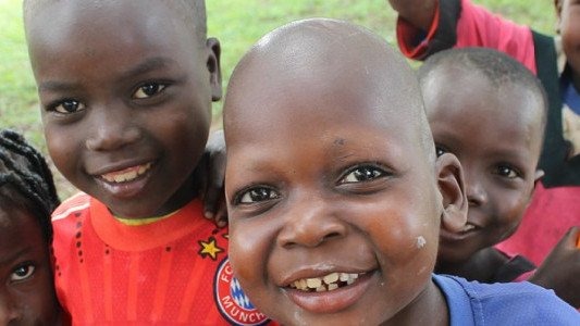 Wyślij pączka do Afryki