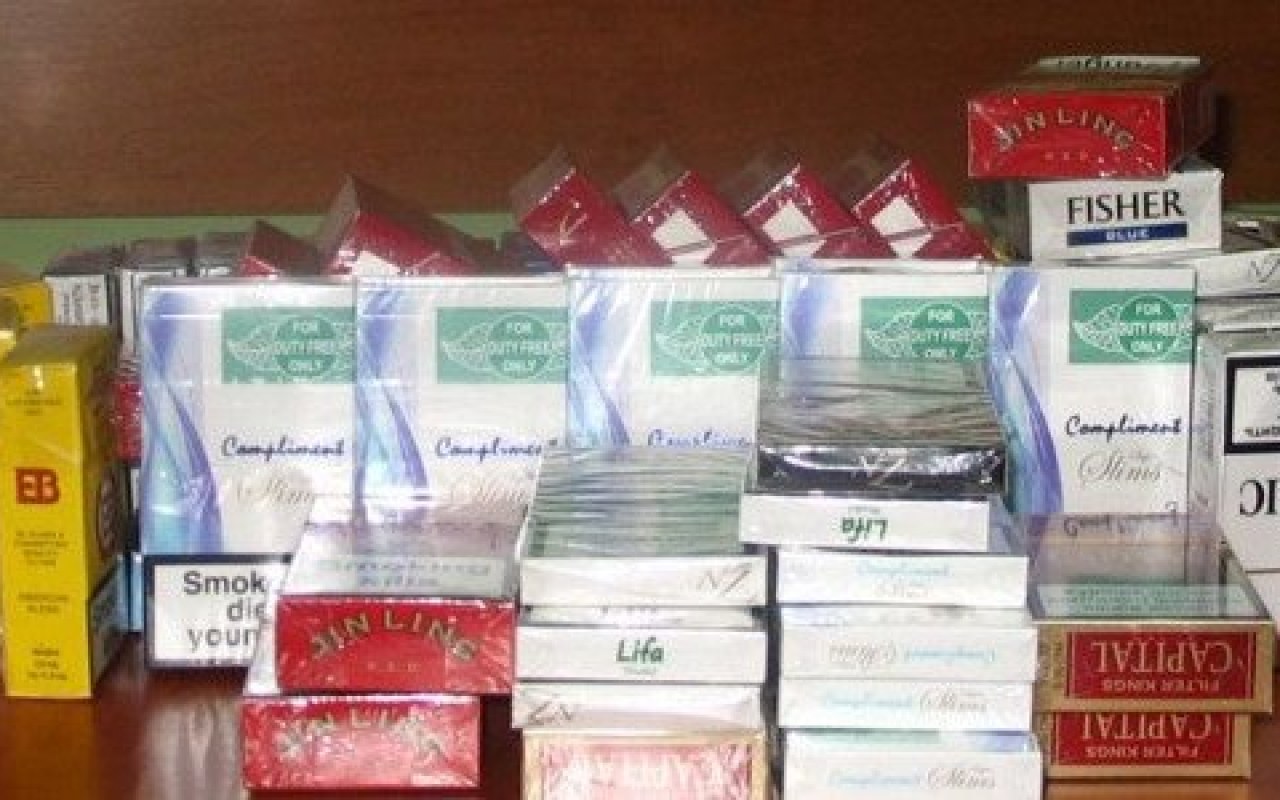 Nielegalne papierosy sprzedawali w legalnym sklepie