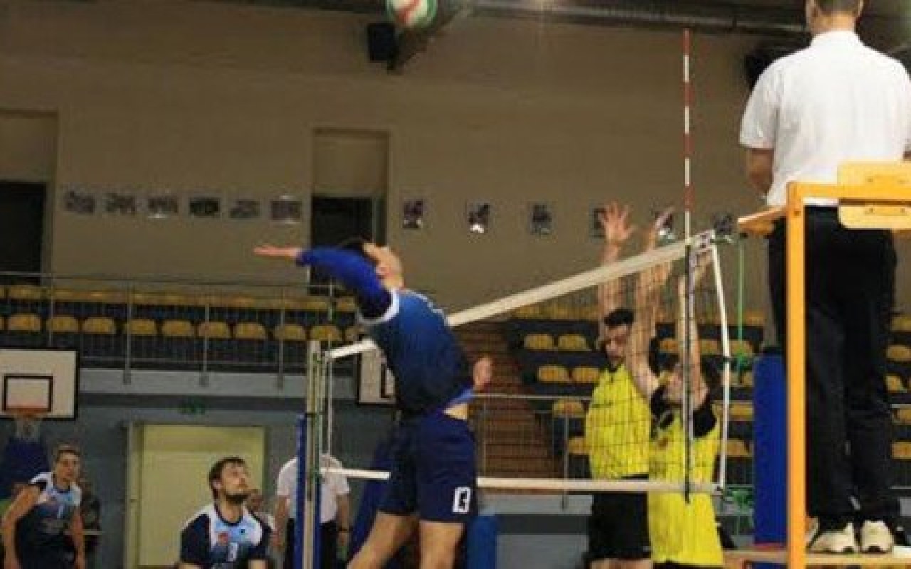 Porażki zespołów seniorskich w rozgrywkach ligowych