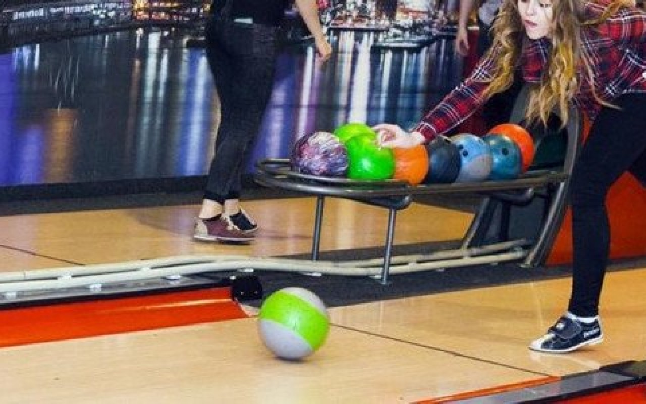 W weekend kręgle i karaoke w Kula Hula