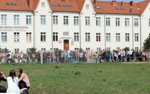 Ewakuacja uczelni. Policja na tropie żartownisia