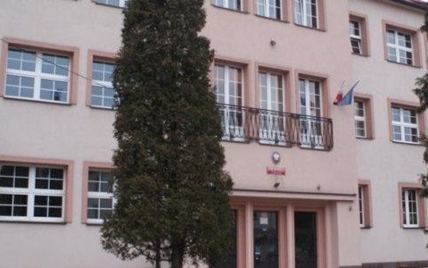 Siedem osób walczy o stanowiska dyrektorów