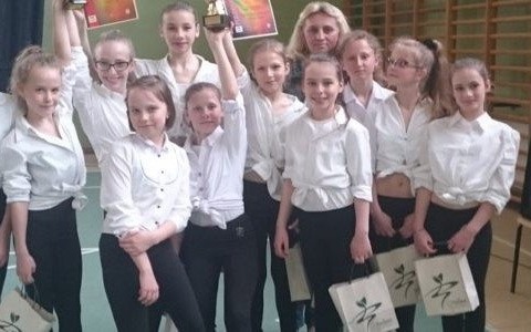 Łyżwiarski taniec wprost na podium – FILM