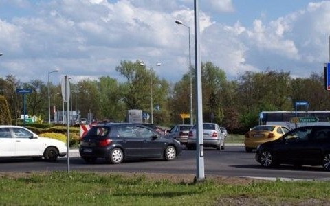 Korkuje się droga krajowa w Babicach