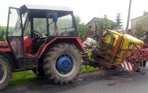 Koło oderwało się od siewnika