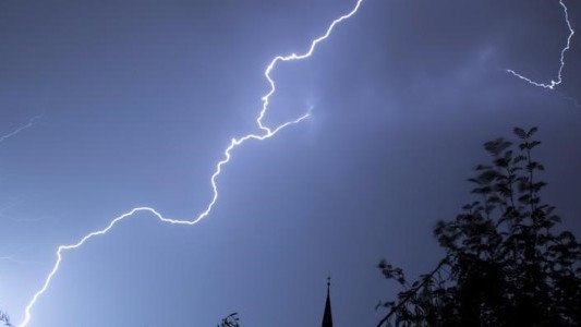 IMGW ostrzega przed burzami